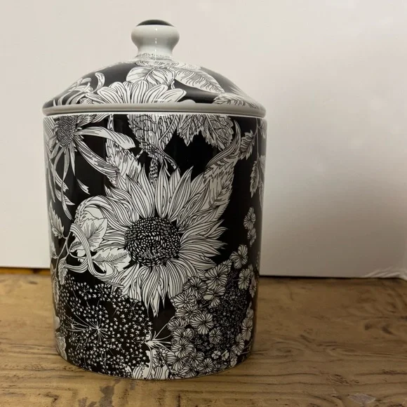 Liberty of London x Target Stoneware Canister - Picture 2 of 8